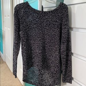 Quinn, black and white sweater!